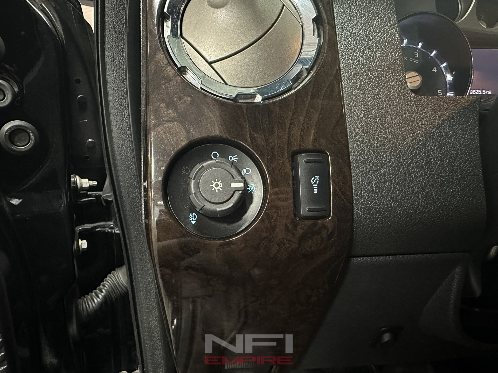 2016 Ford F350 Excursion Conversion 34