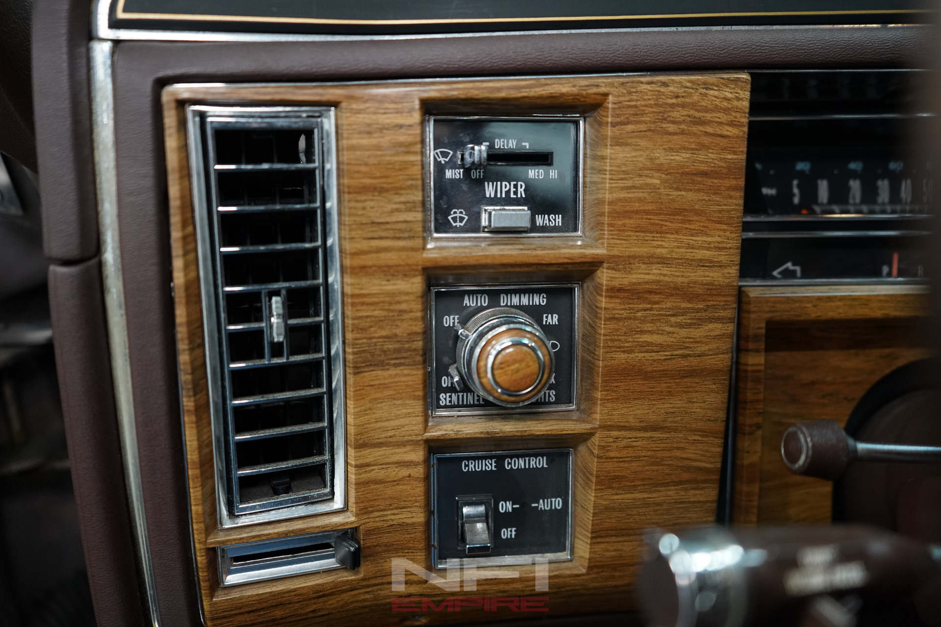 1984 Cadillac Fleetwood 28