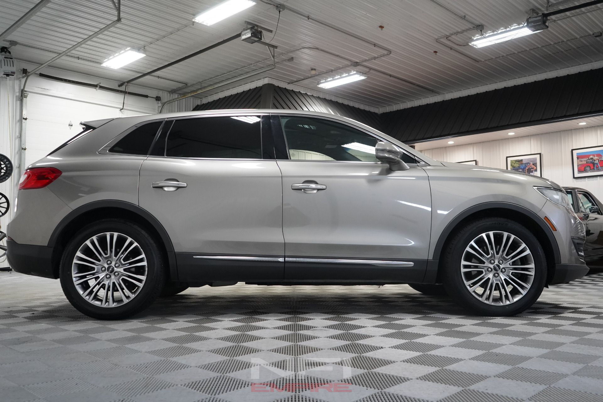2016 Lincoln MKX 17