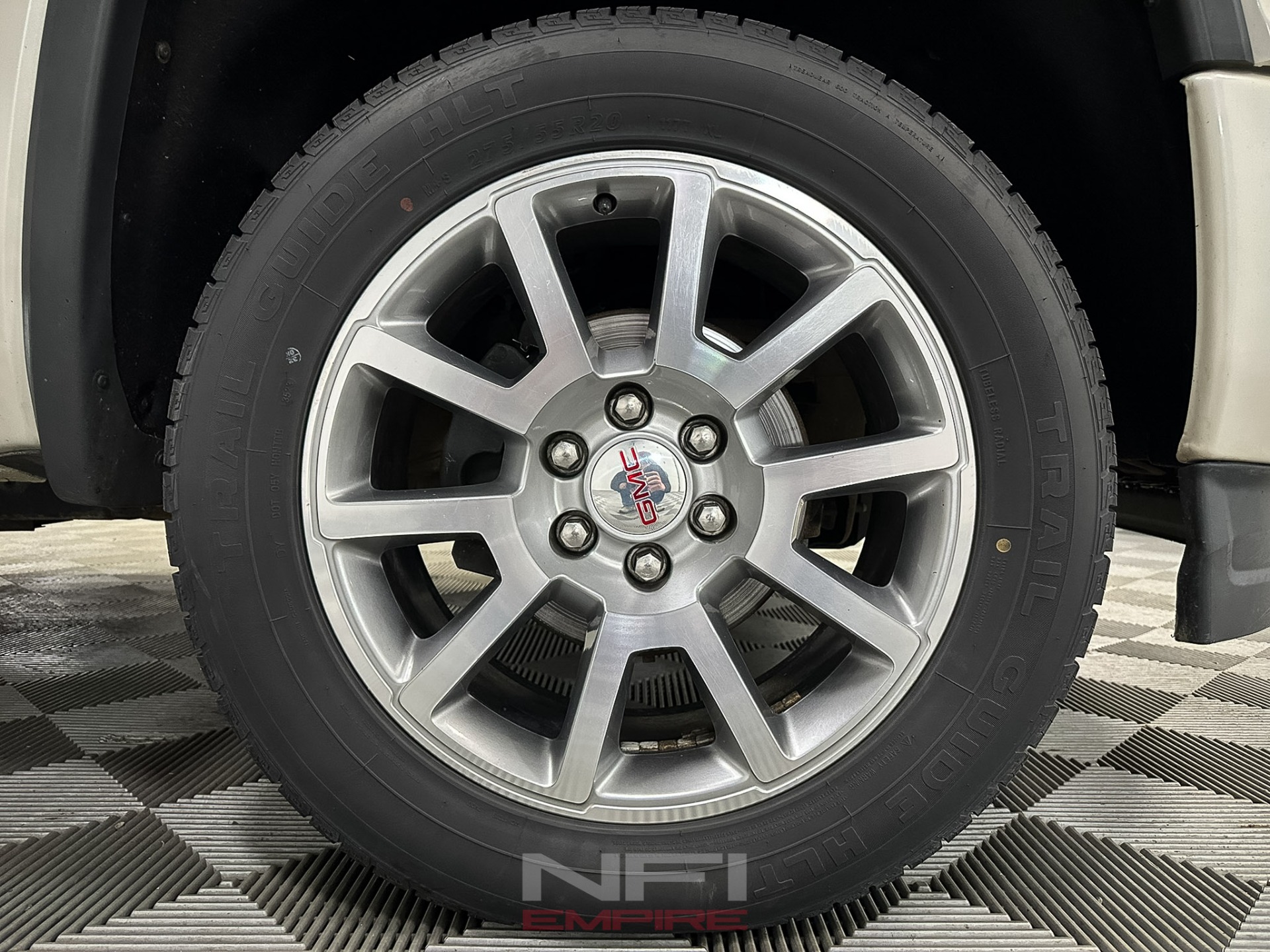 2015 GMC Sierra 1500 Crew Cab 16