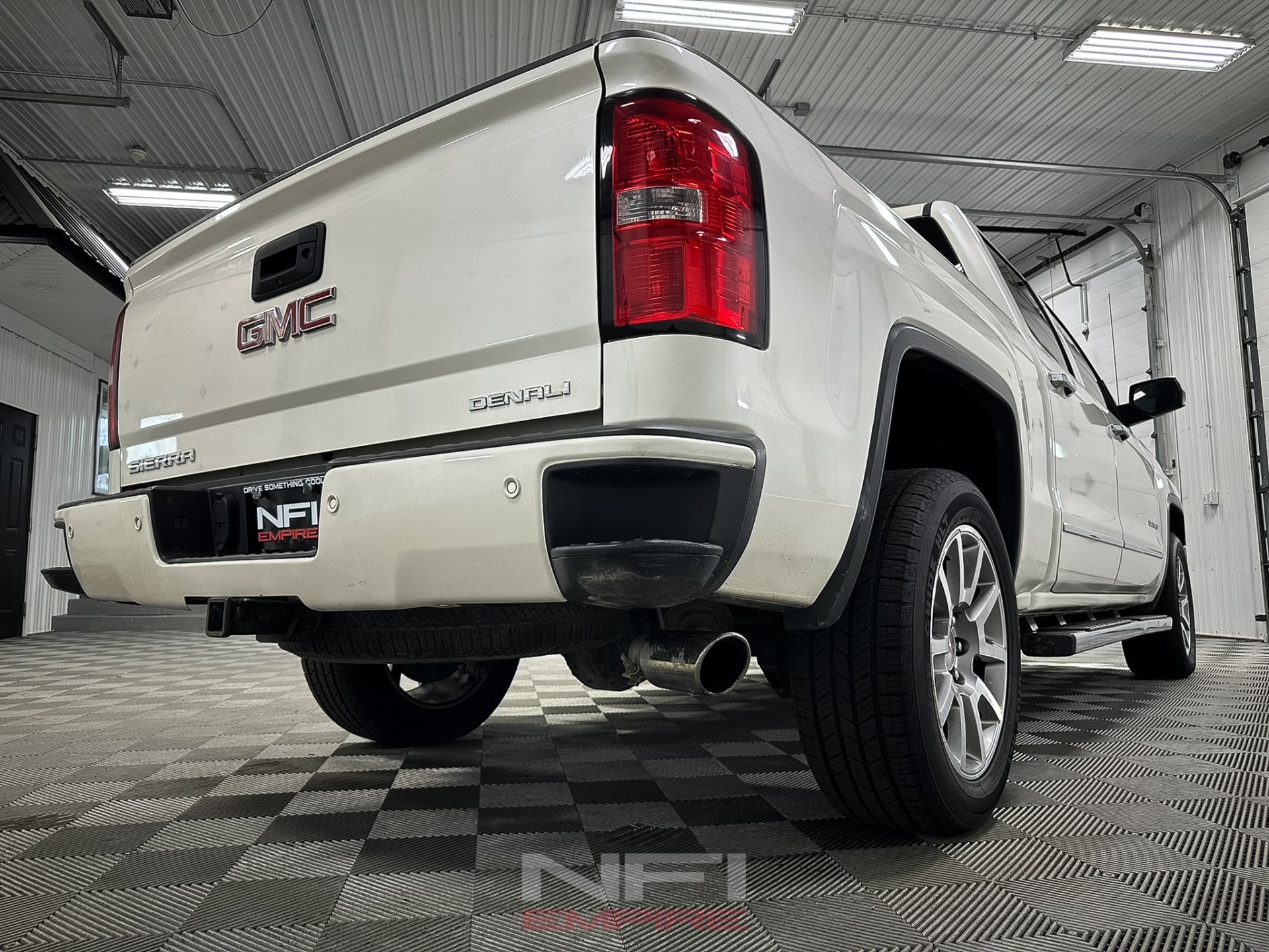2015 GMC Sierra 1500 Crew Cab 19