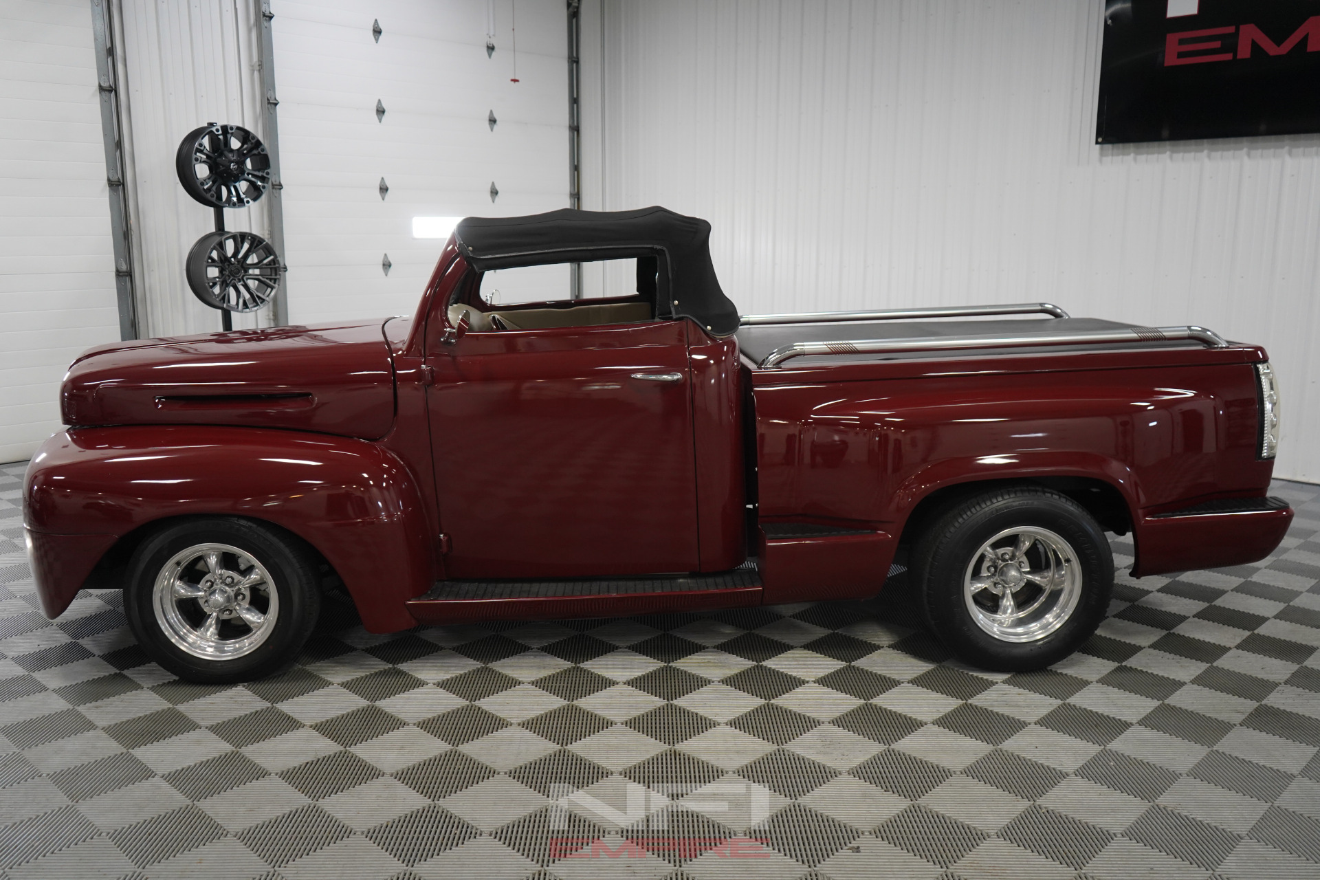 1948 FORD F-1 3
