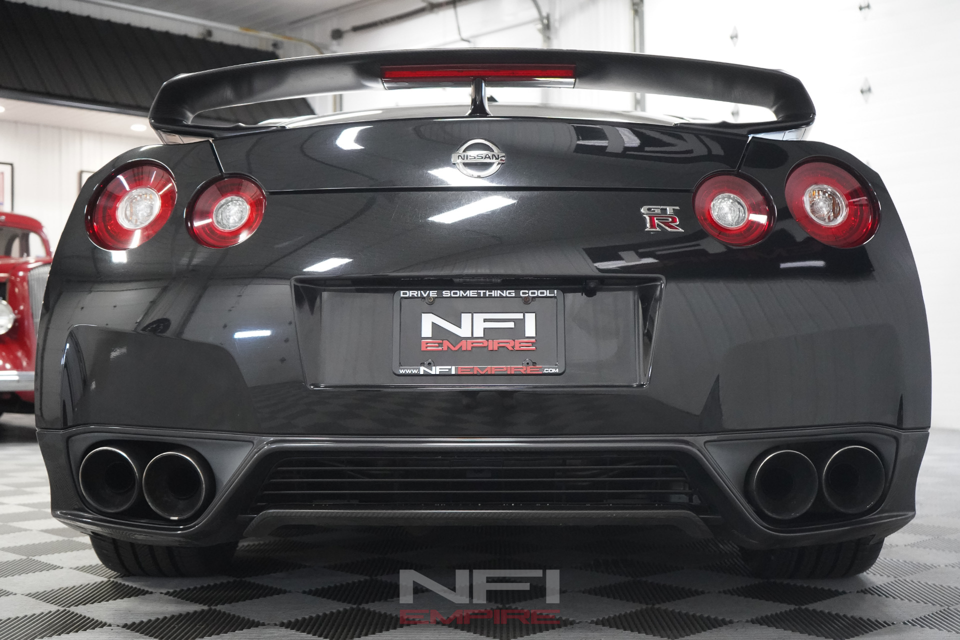 2016 Nissan GT-R 20