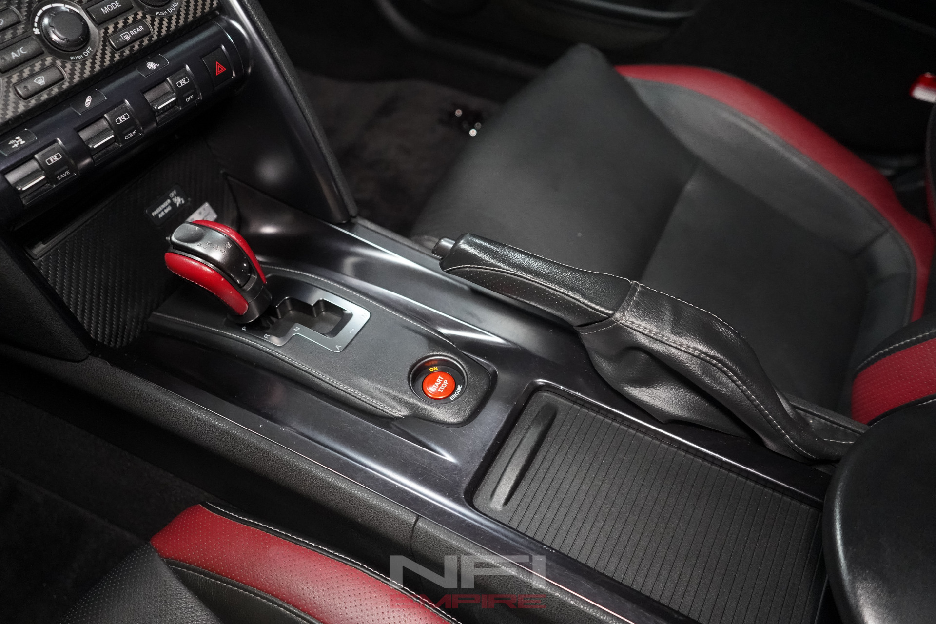 2016 Nissan GT-R 31