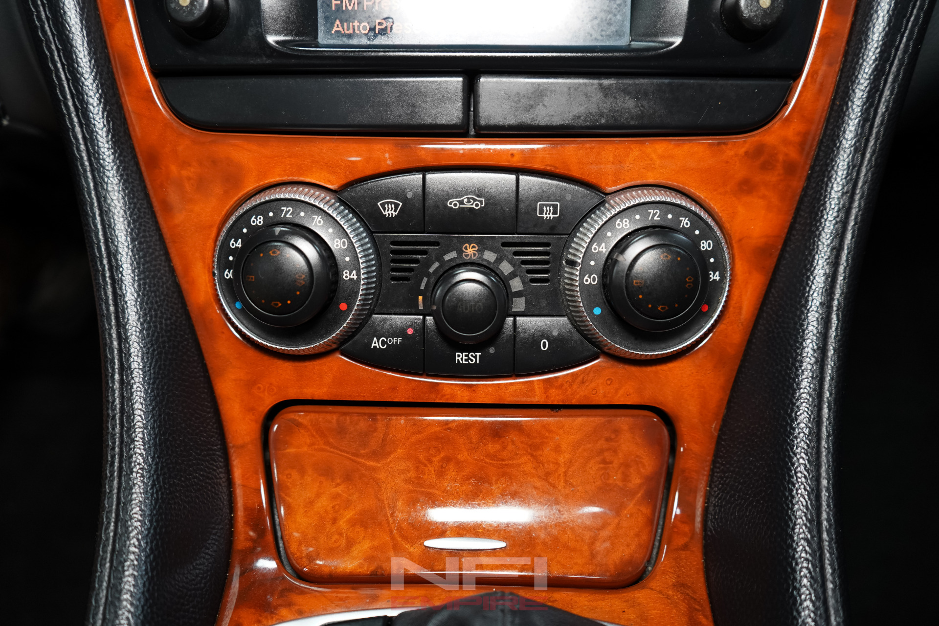 2003 Mercedes-Benz SL-Class 34