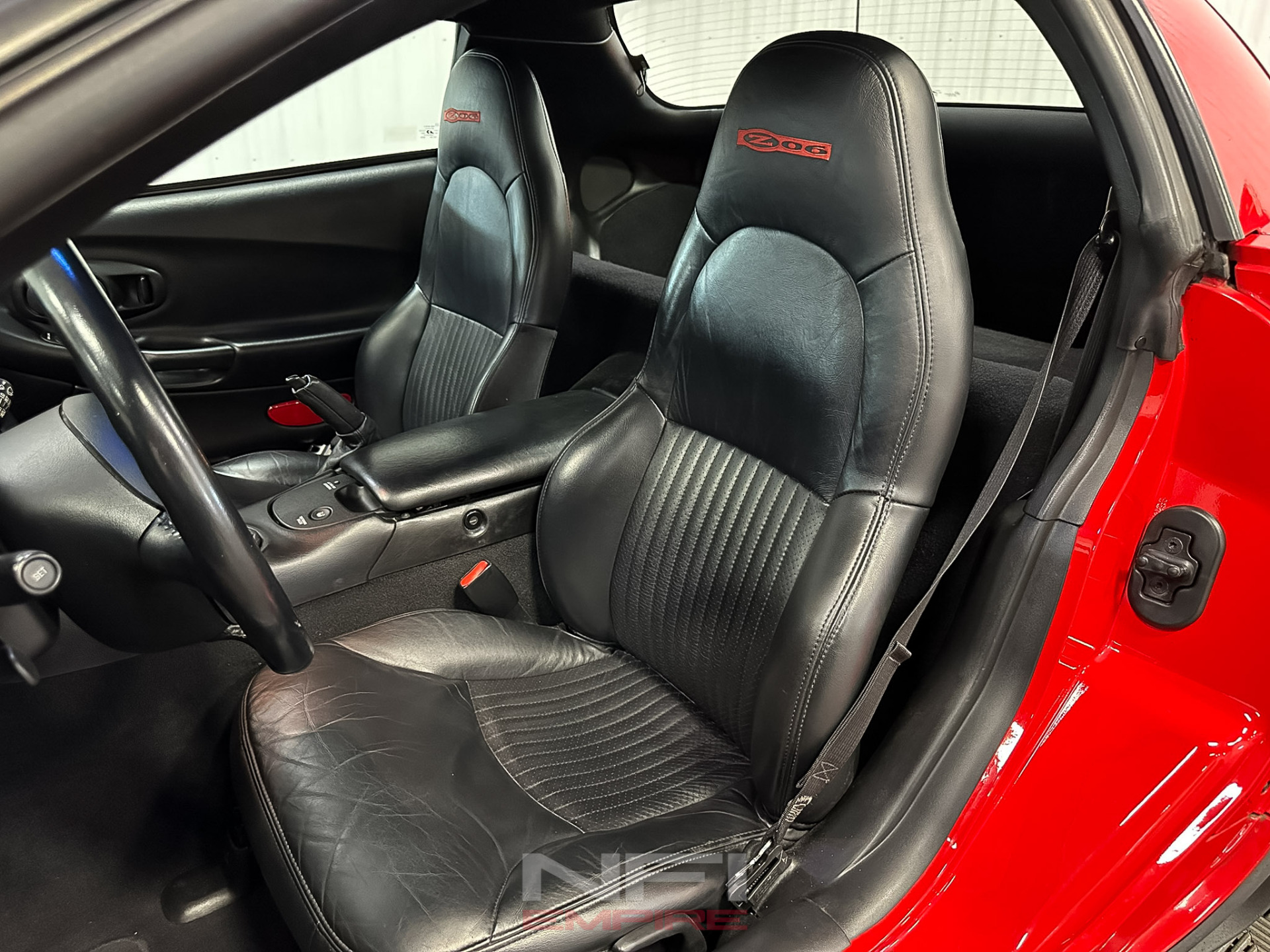 2002 Chevrolet Corvette 24
