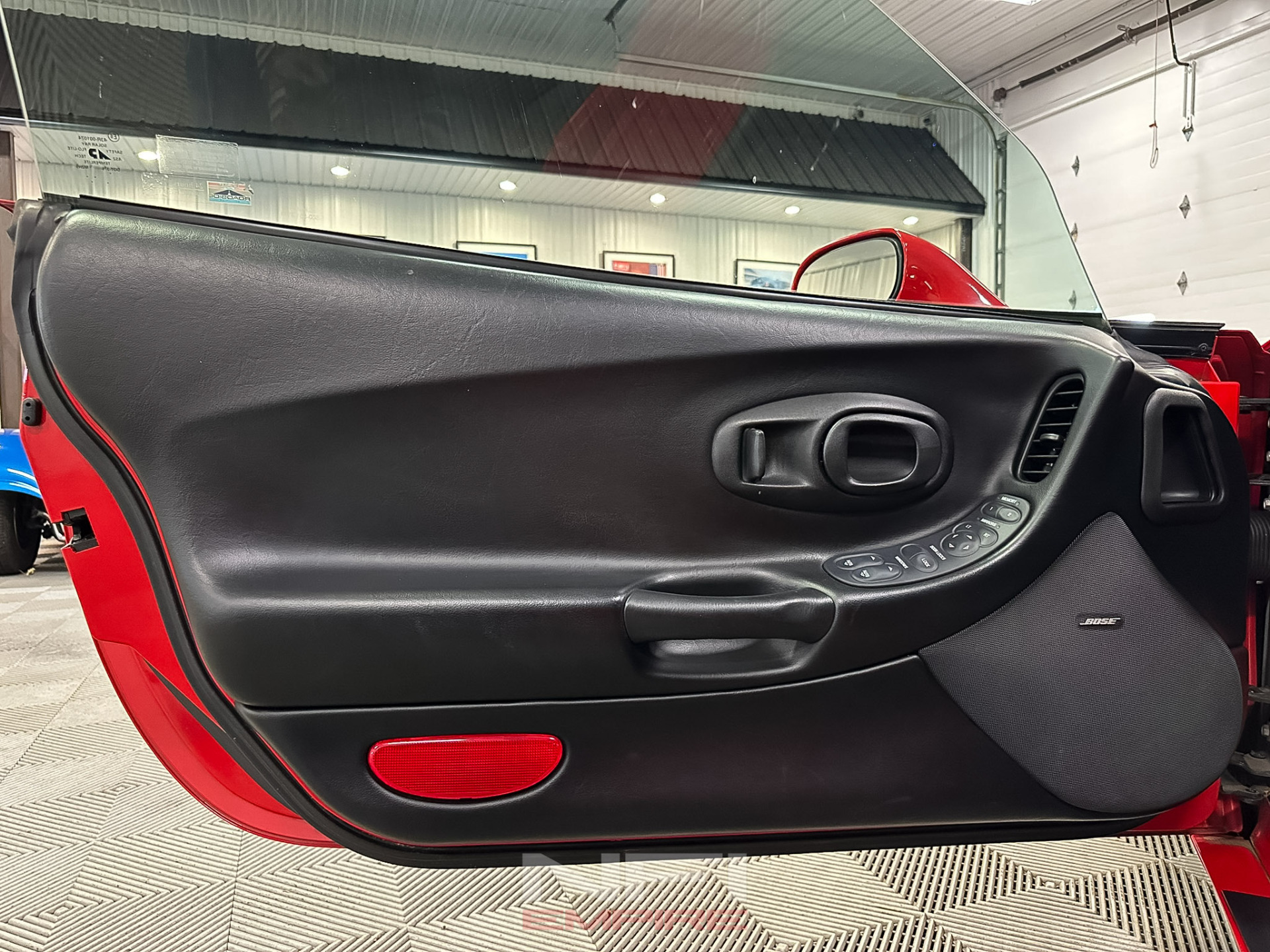 2002 Chevrolet Corvette 32