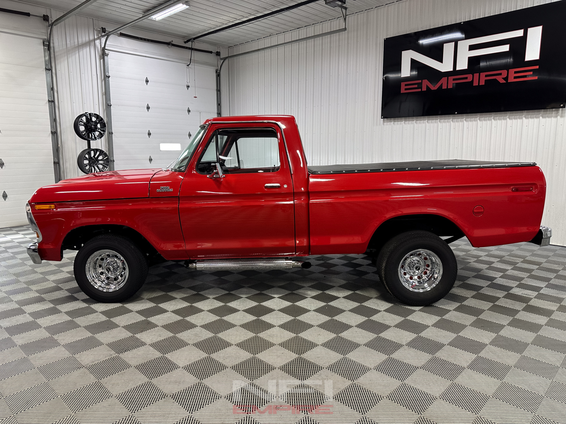 1977 FORD F-100 2