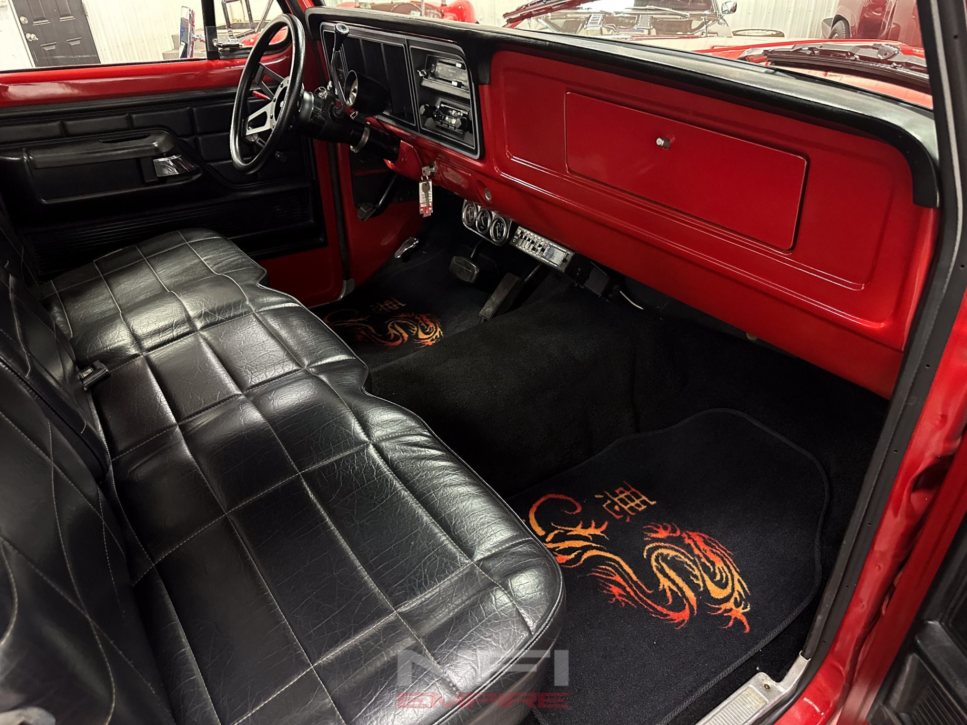 1977 FORD F-100 31