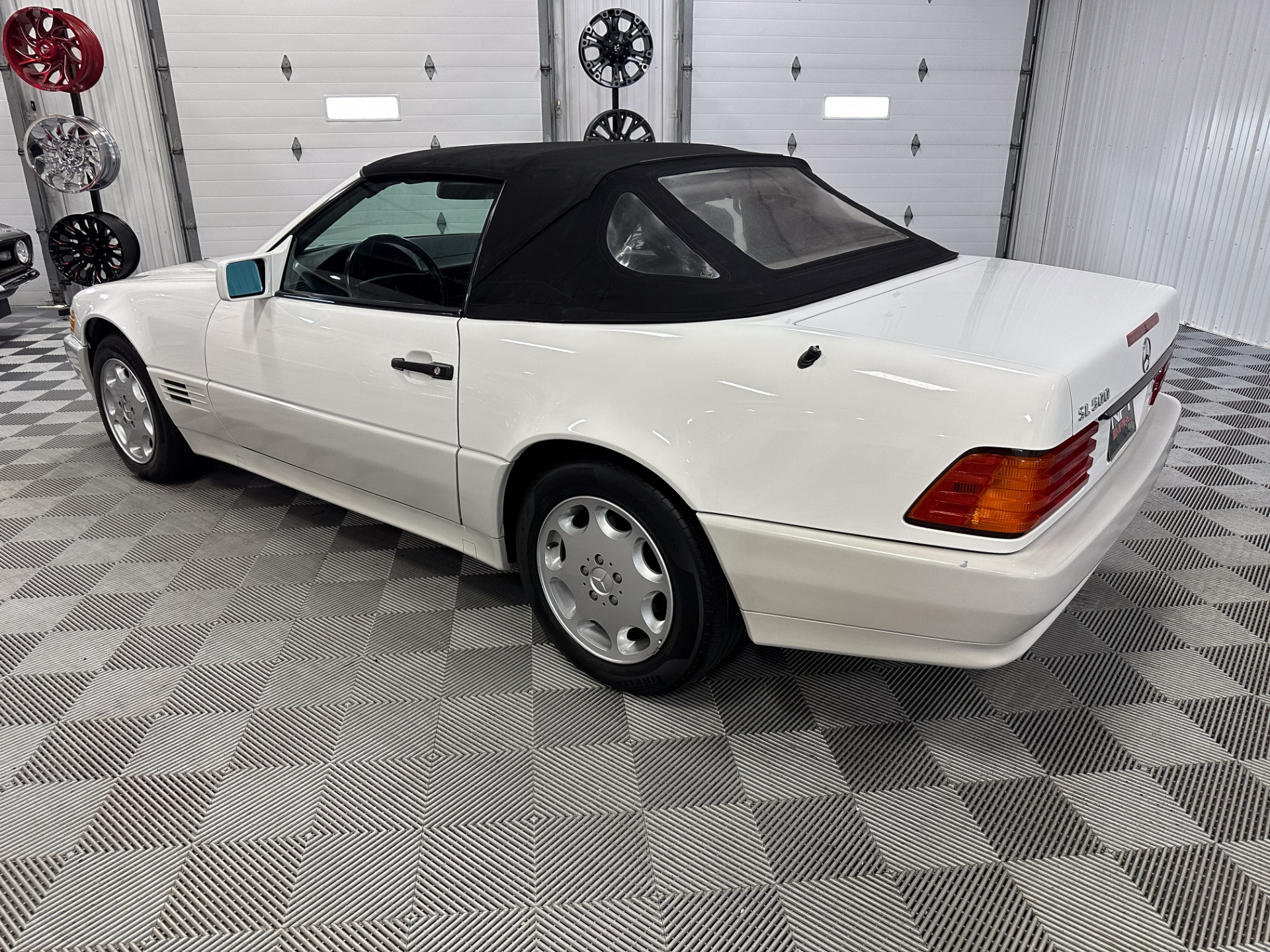1995 Mercedes-Benz SL-Class 26