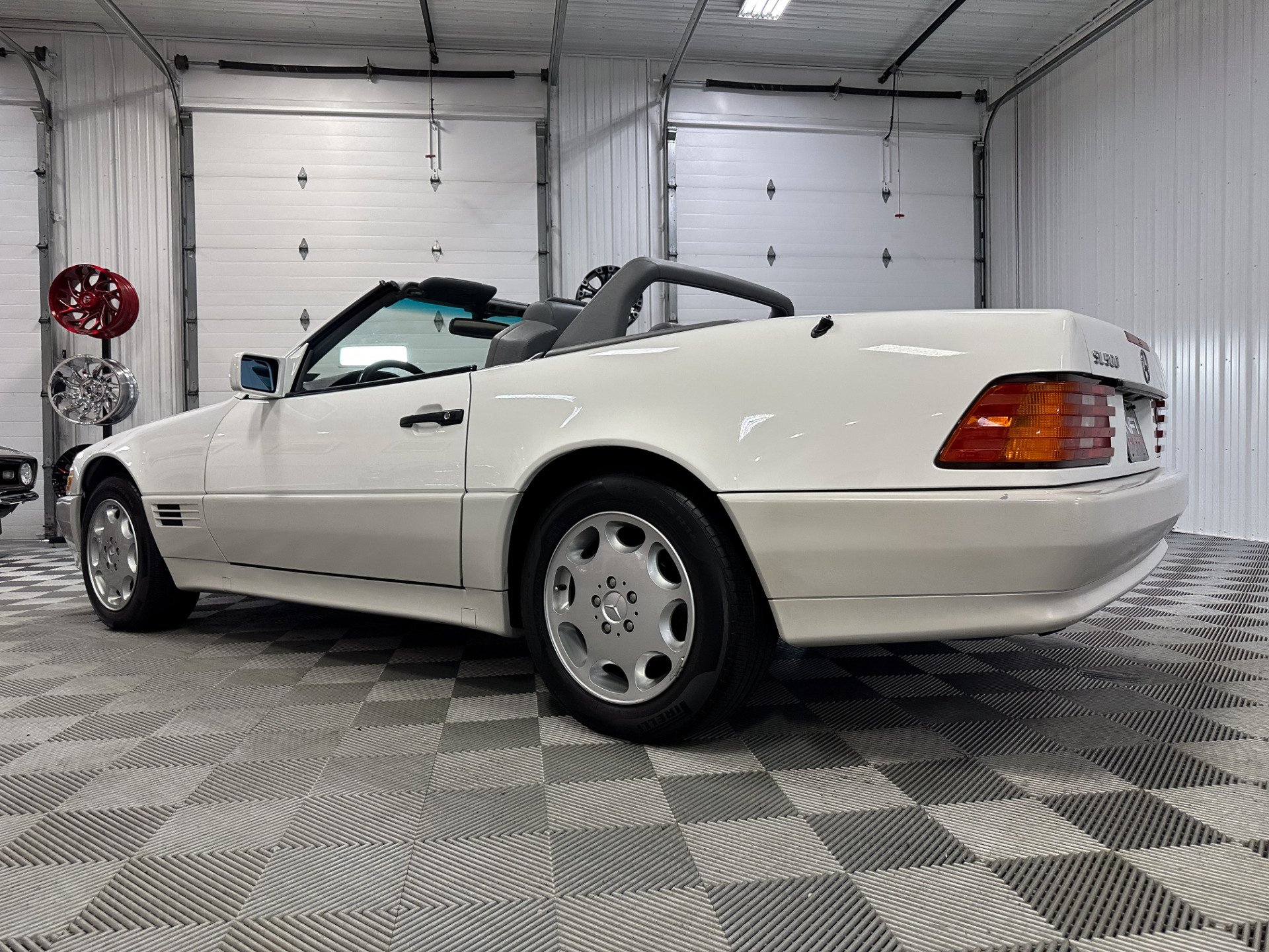 1995 Mercedes-Benz SL-Class 38