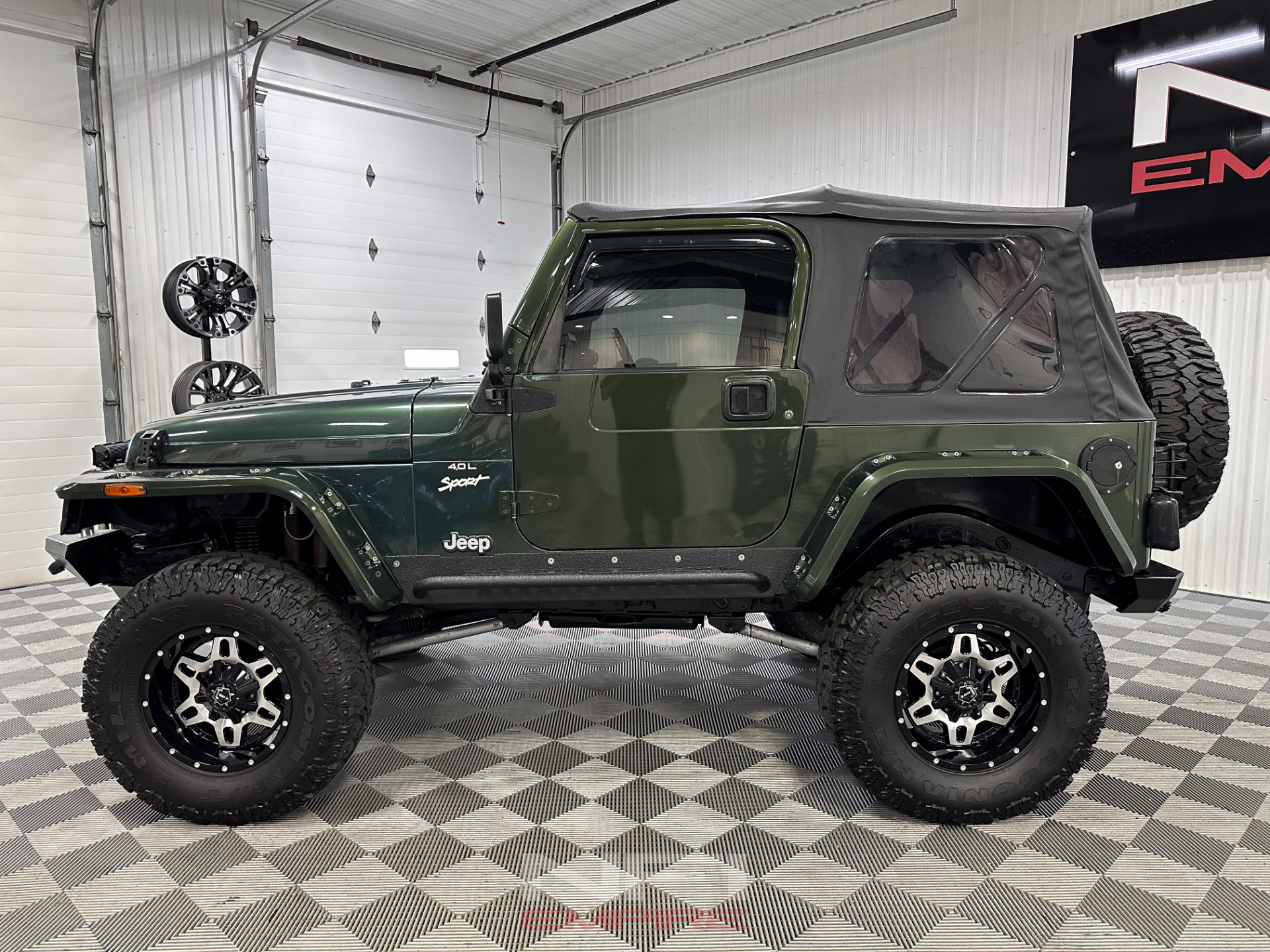 1997 Jeep Wrangler 2
