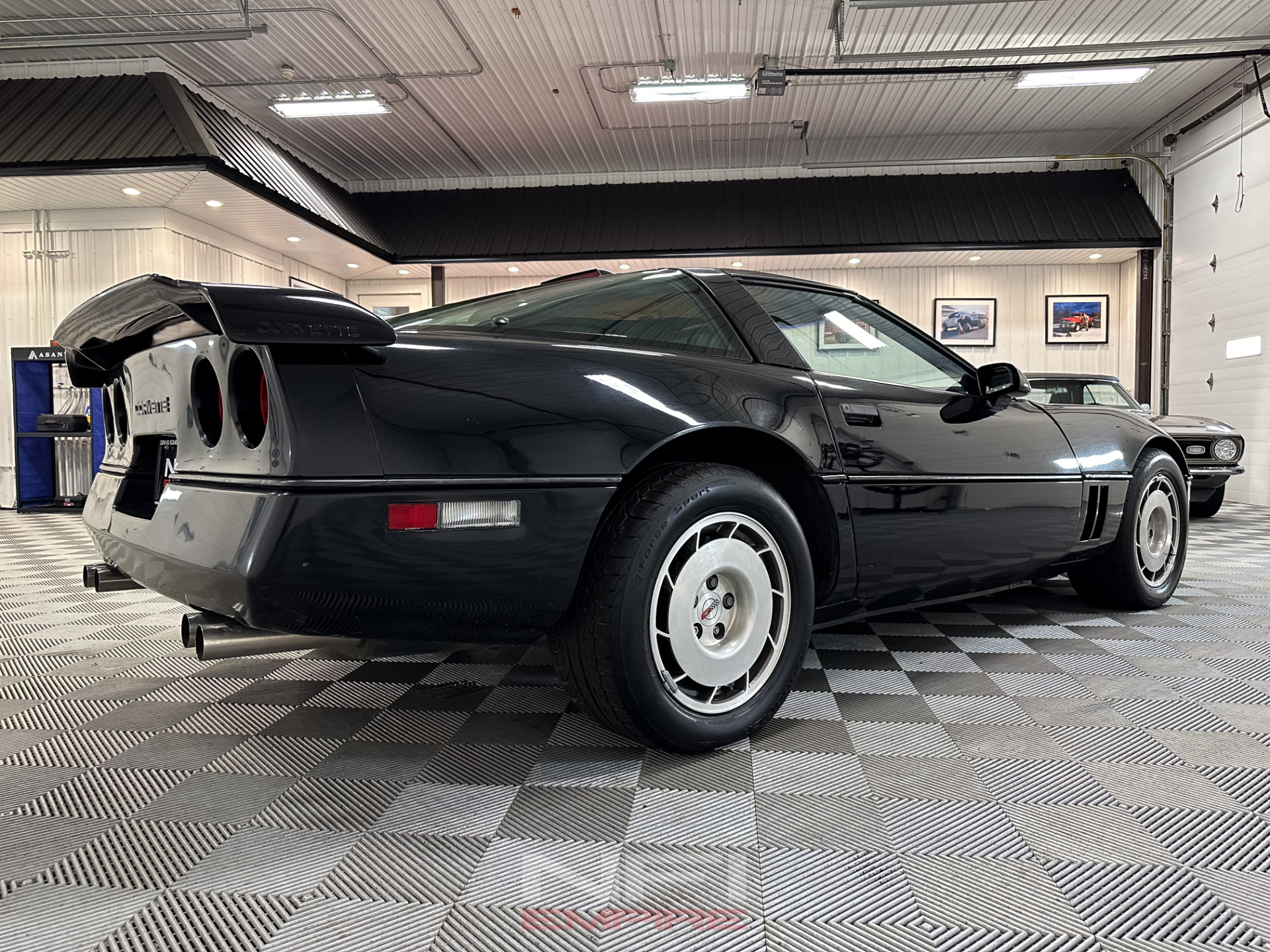 1987 Chevrolet Corvette 19