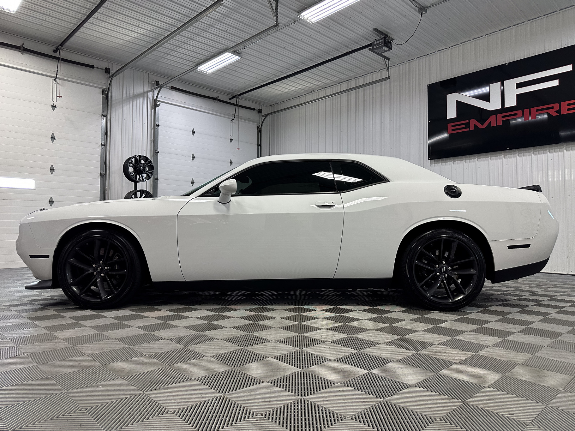 2019 Dodge Challenger 11