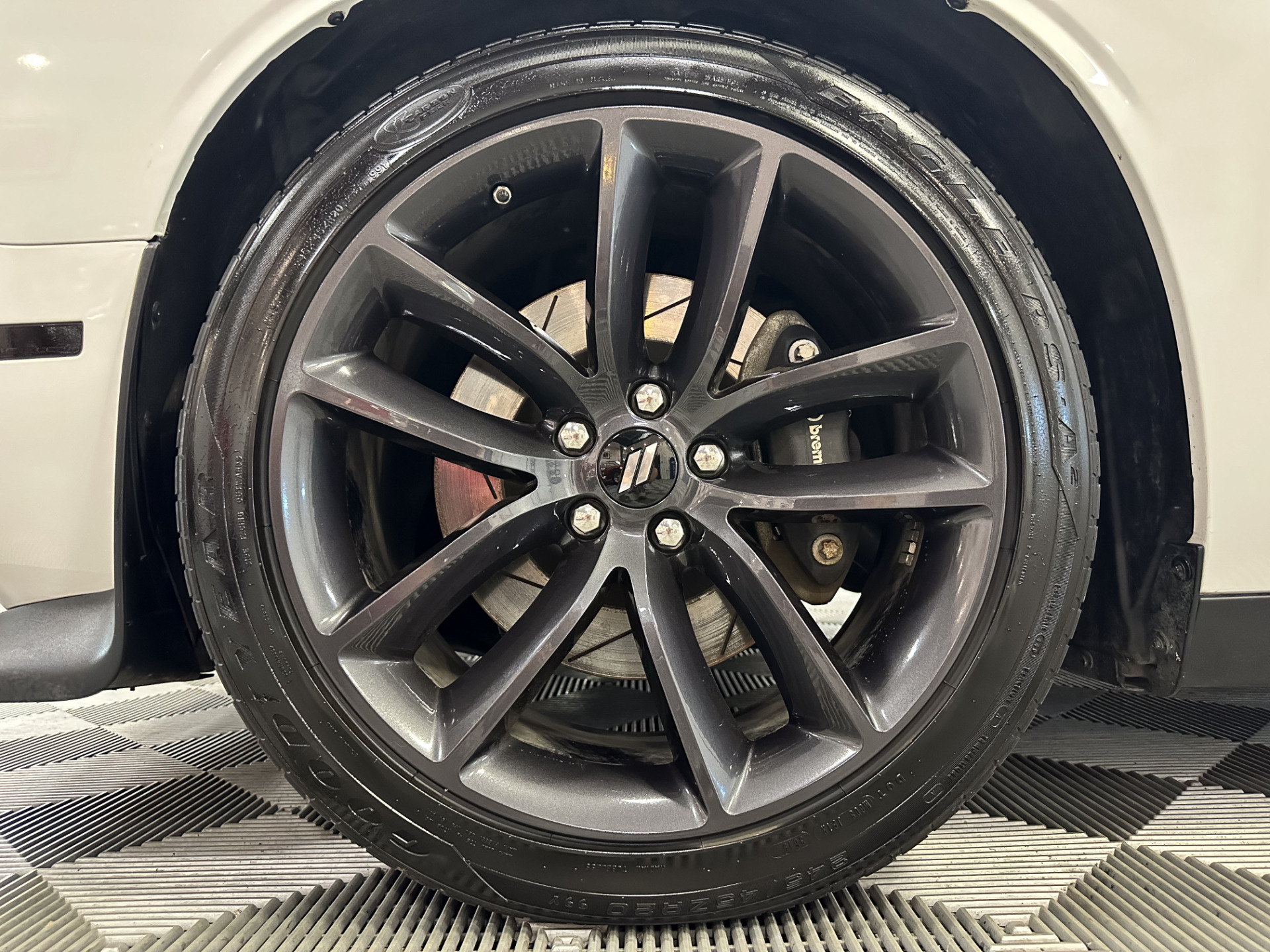 2019 Dodge Challenger 12