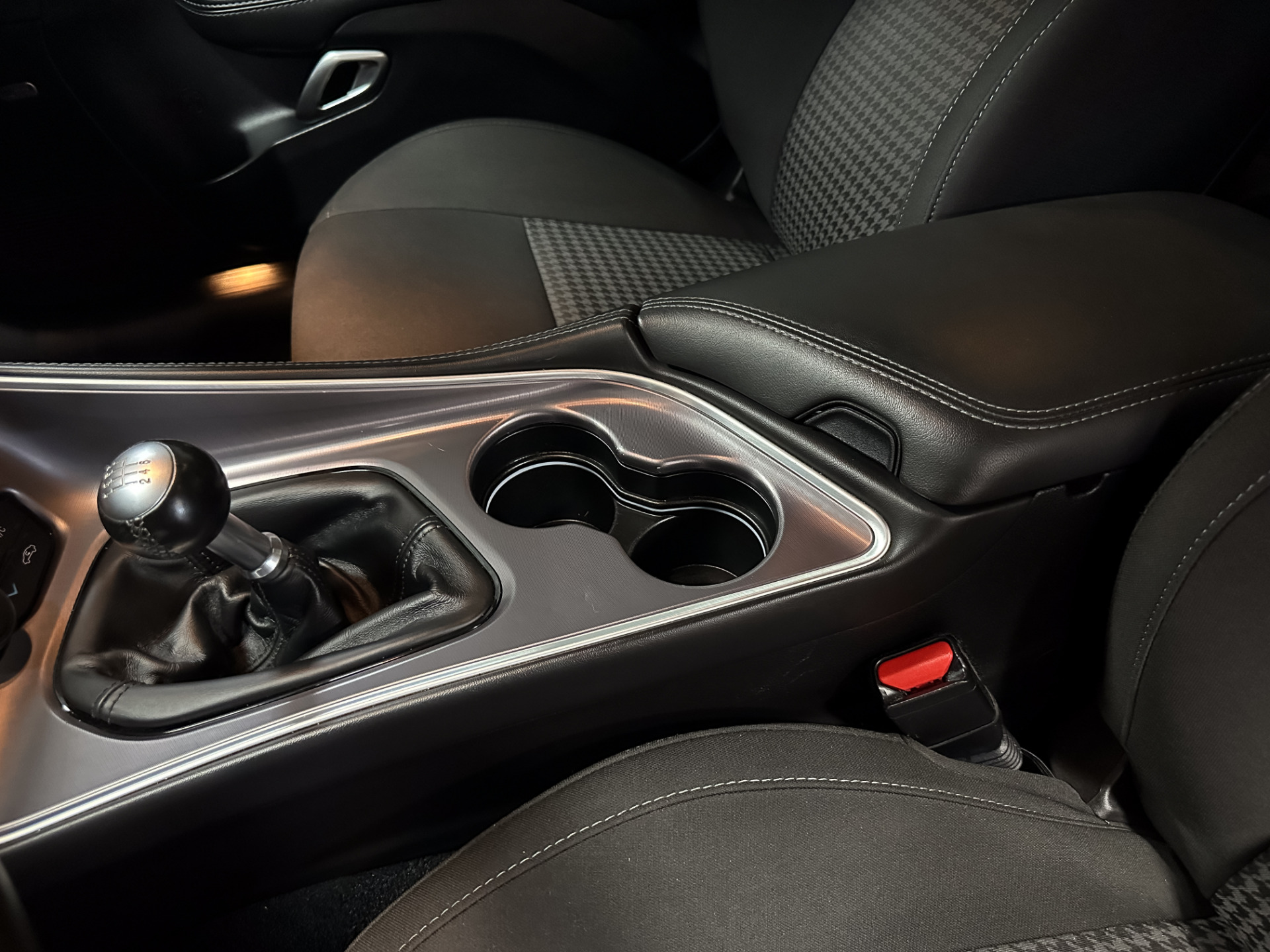 2019 Dodge Challenger 31