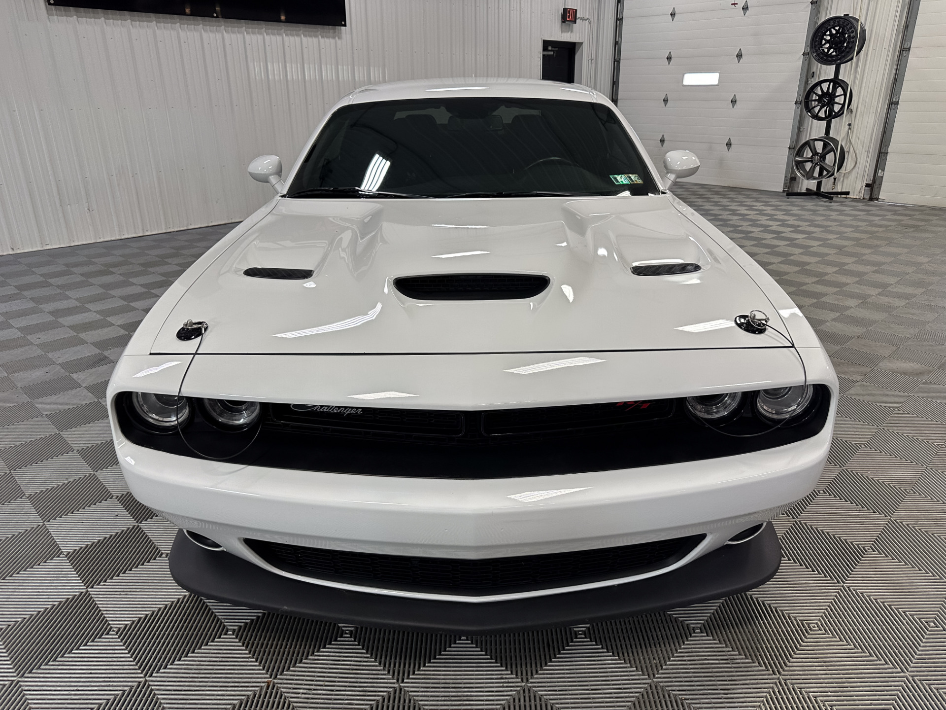 2019 Dodge Challenger 4