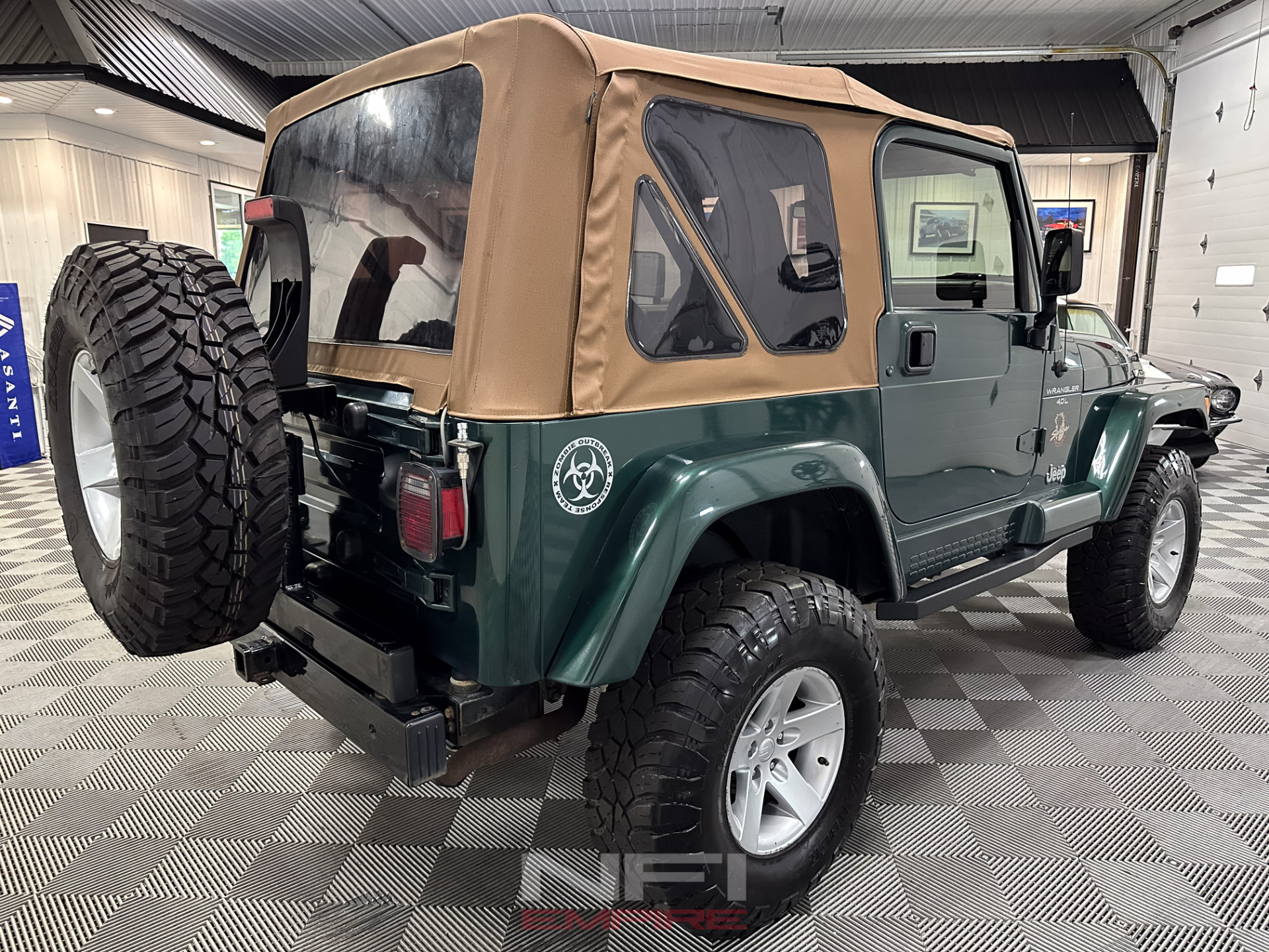 Used-2001-Jeep-Wrangler-Sahara