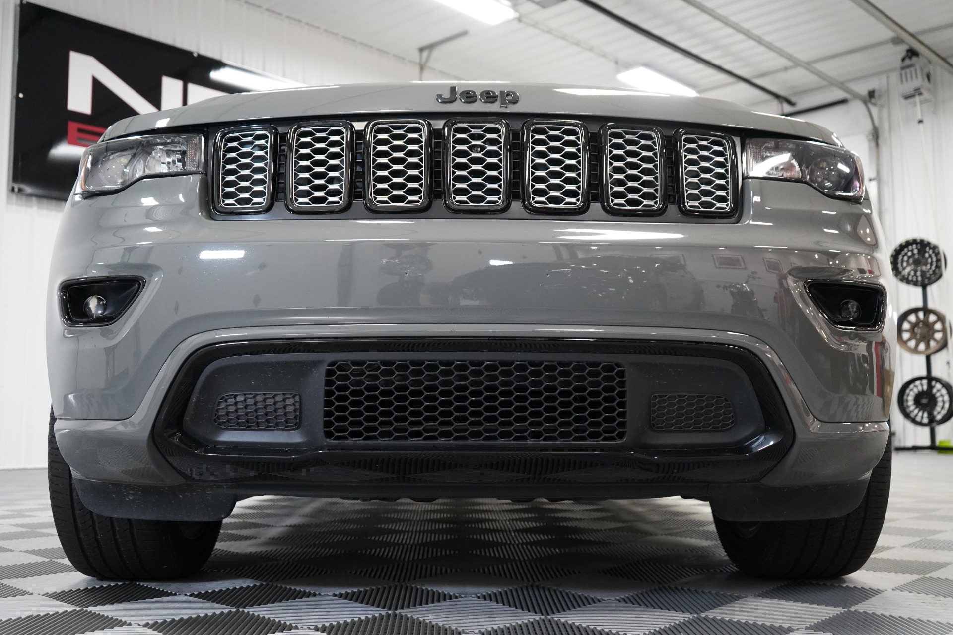Grille Kit | JEEP Grand Cherokee ALTITUDE 2020 Grille Kit | JEEP Grand Cherokee ALTITUDE 2020