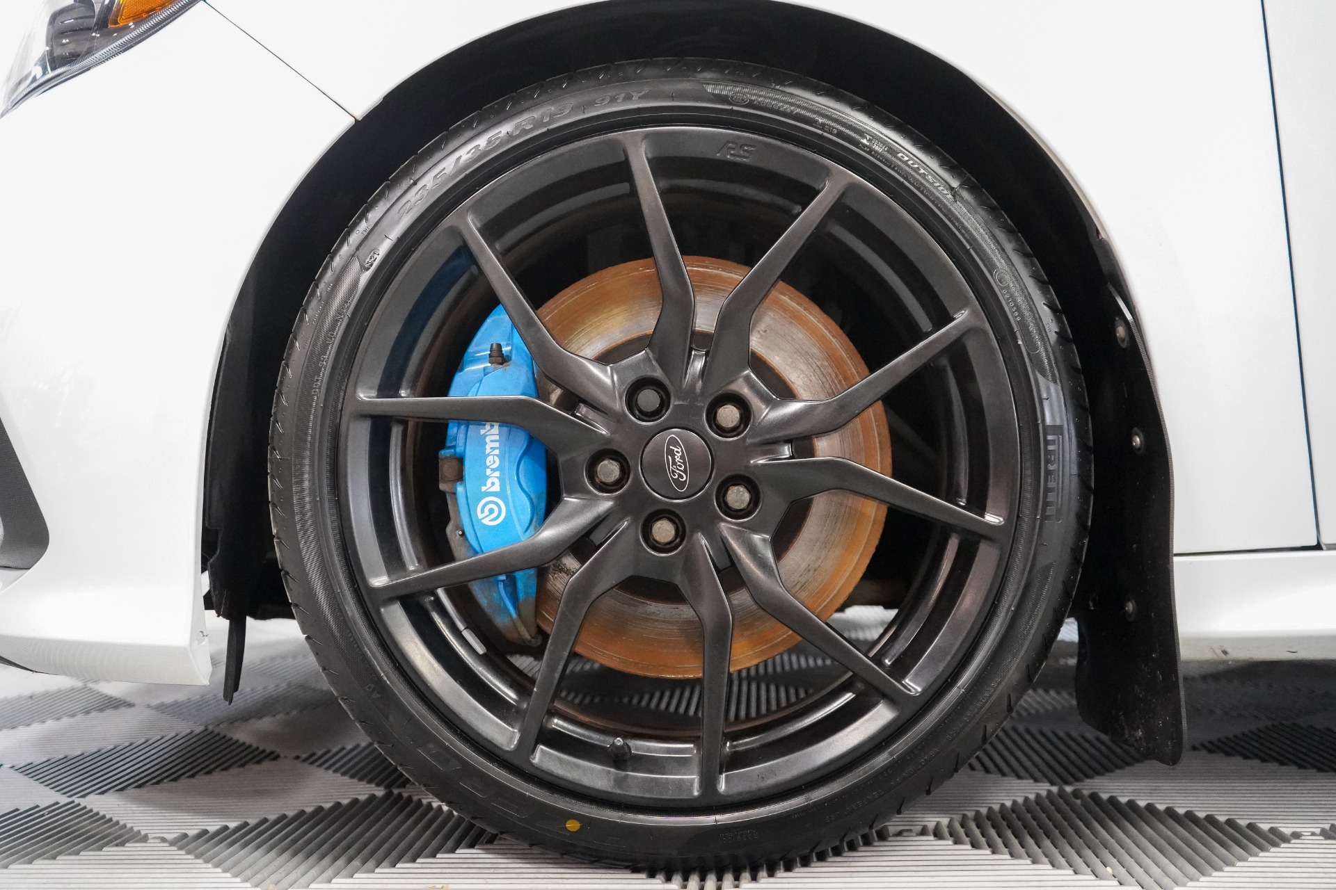 Ford Focus Rs Rims Collection 10+ Videos & 70+ Images
