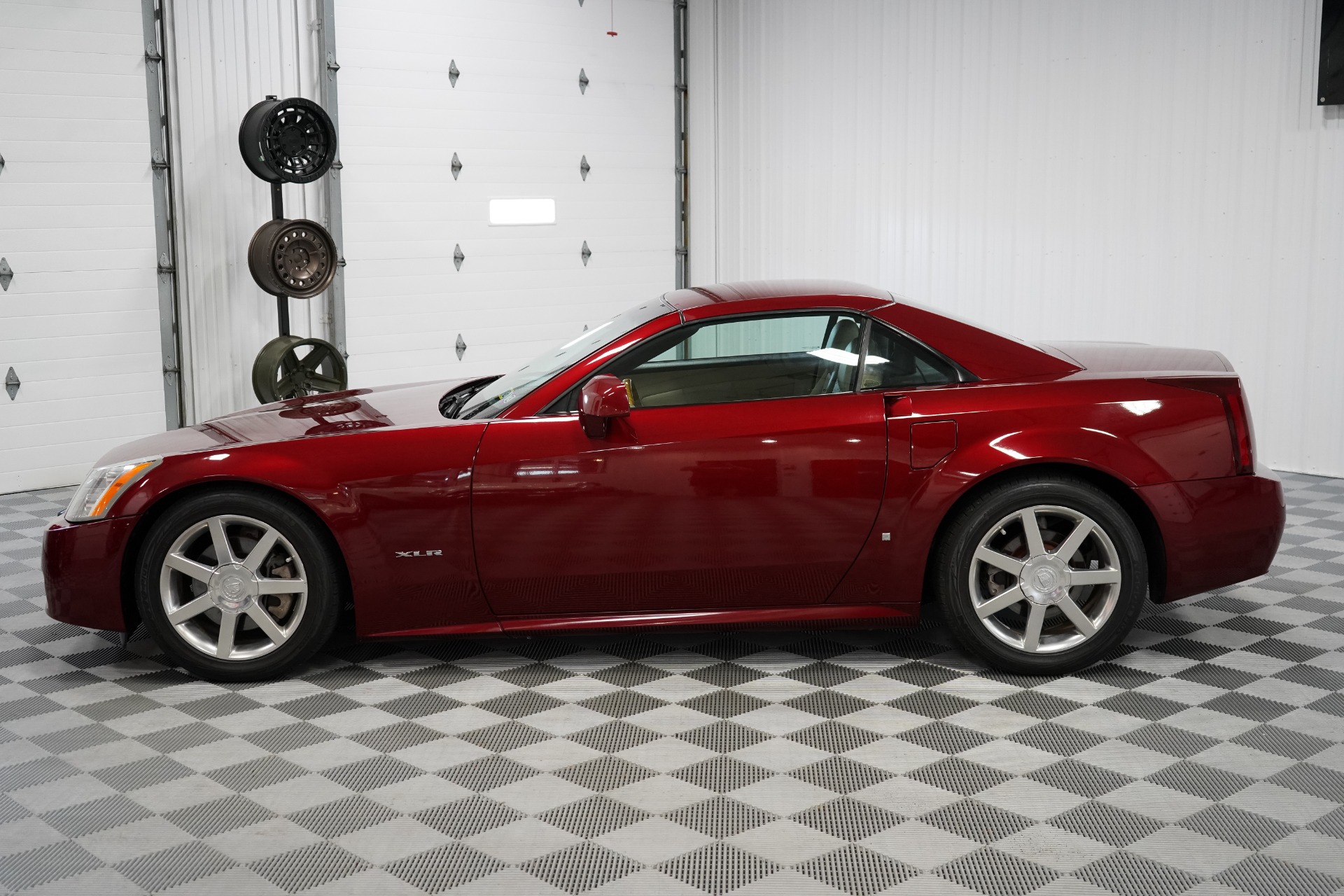 Used-2006-Cadillac-XLR-