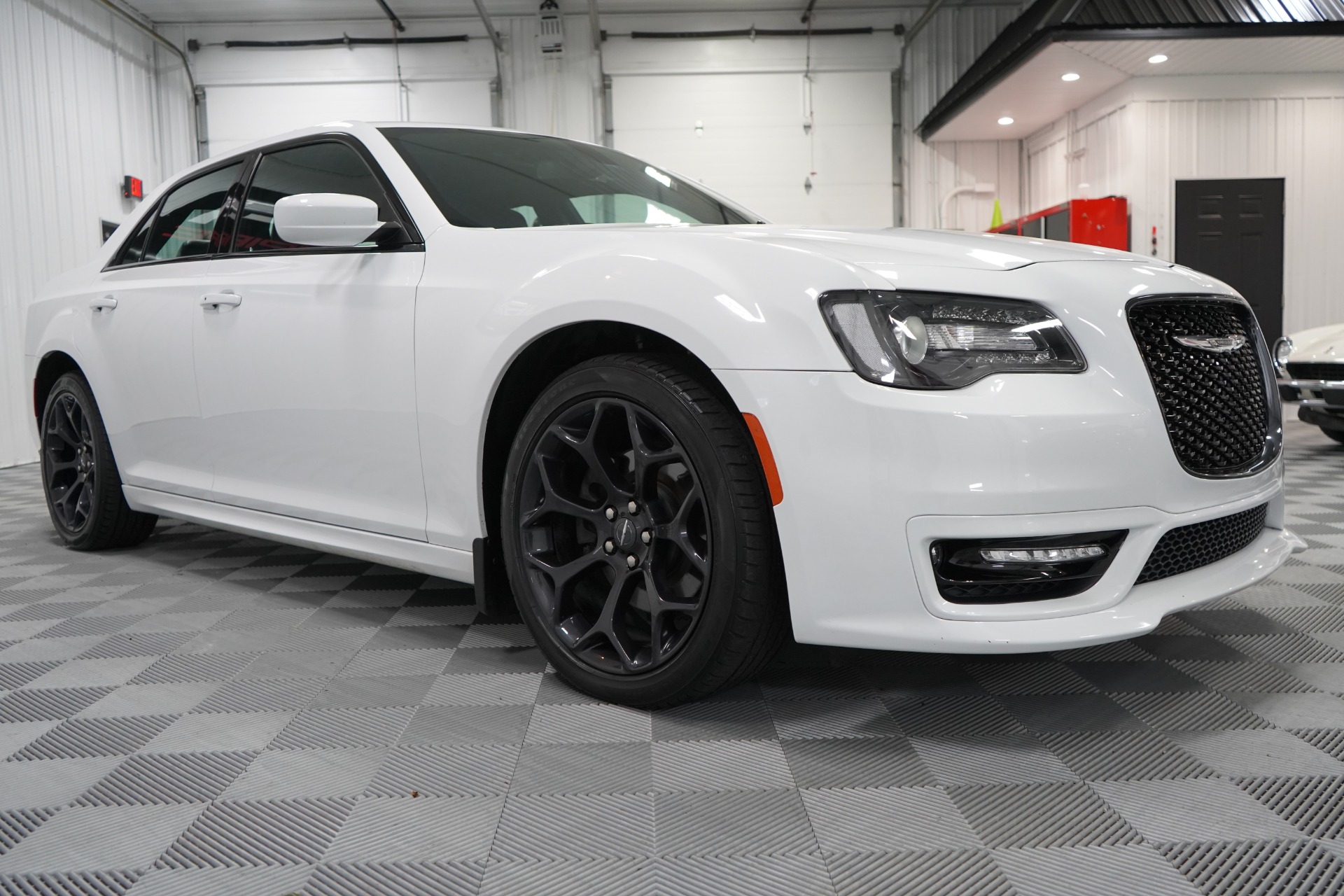 300s 2020 store for sale