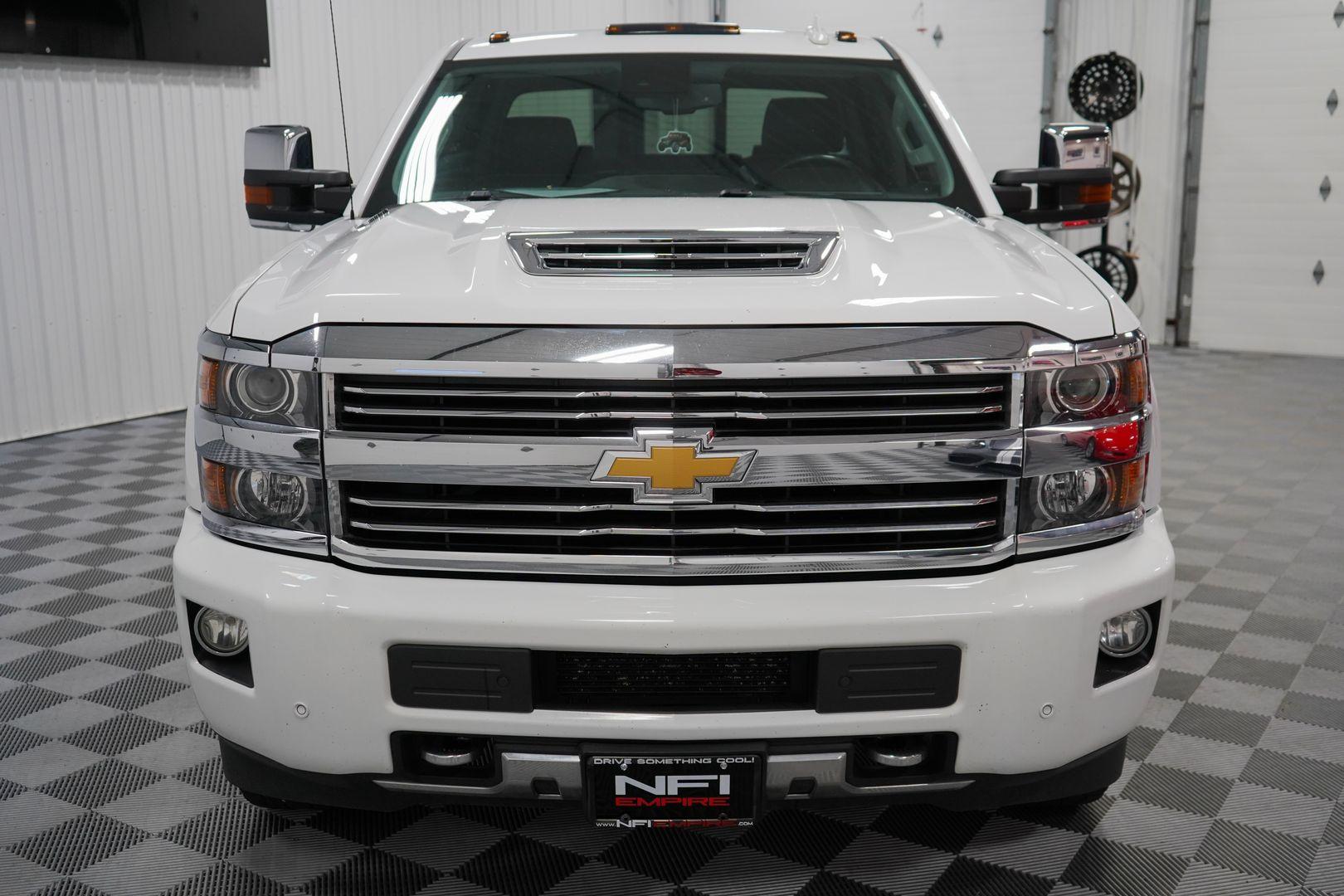 Grille Kit | CHEVROLET SILVERADO 3500HD HIGH COUNTRY 2017 Grille Kit | CHEVROLET SILVERADO 3500HD HIGH COUNTRY 2017