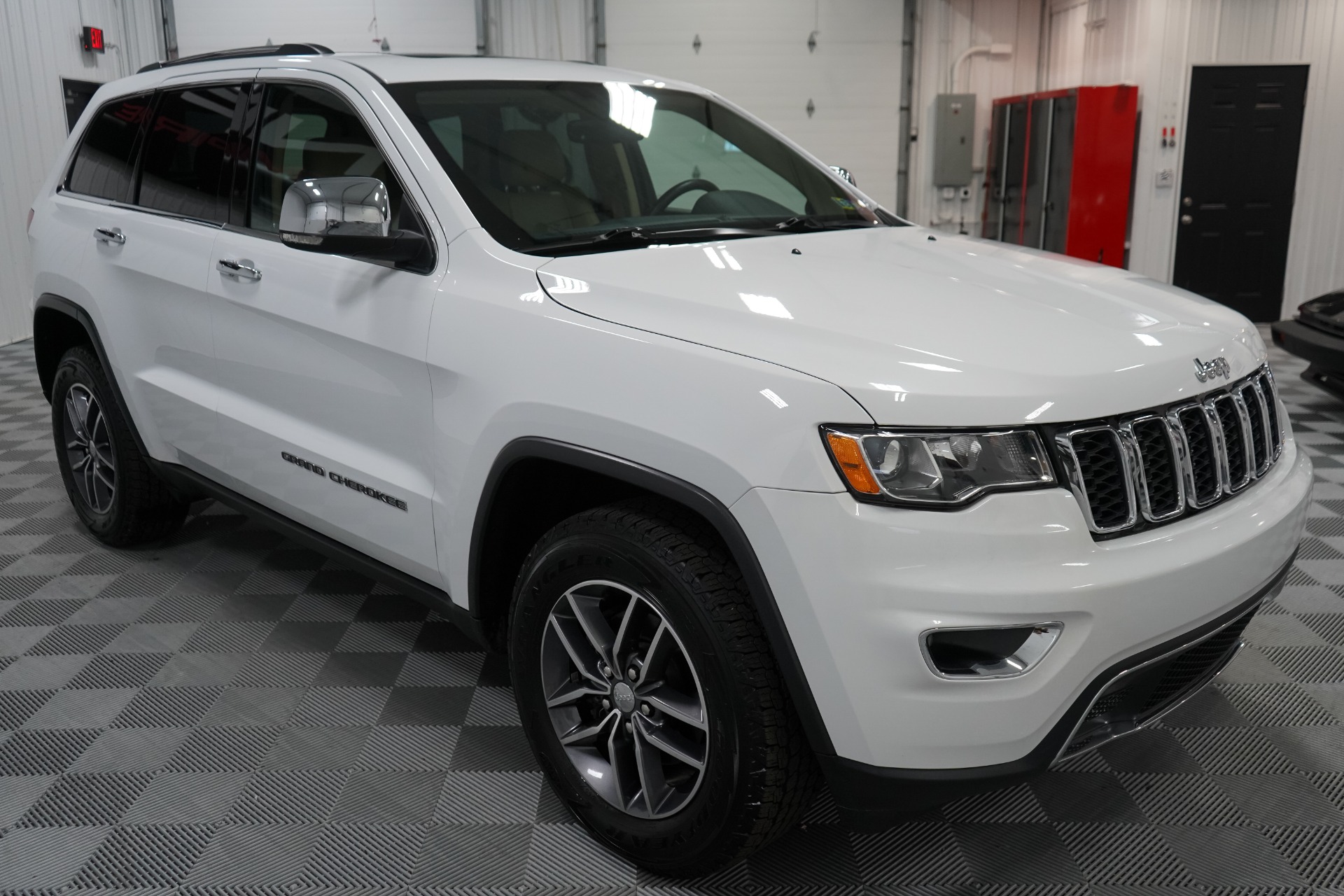 Limited Sport Utility 4D: Ultimate Guide to Luxury and Performance