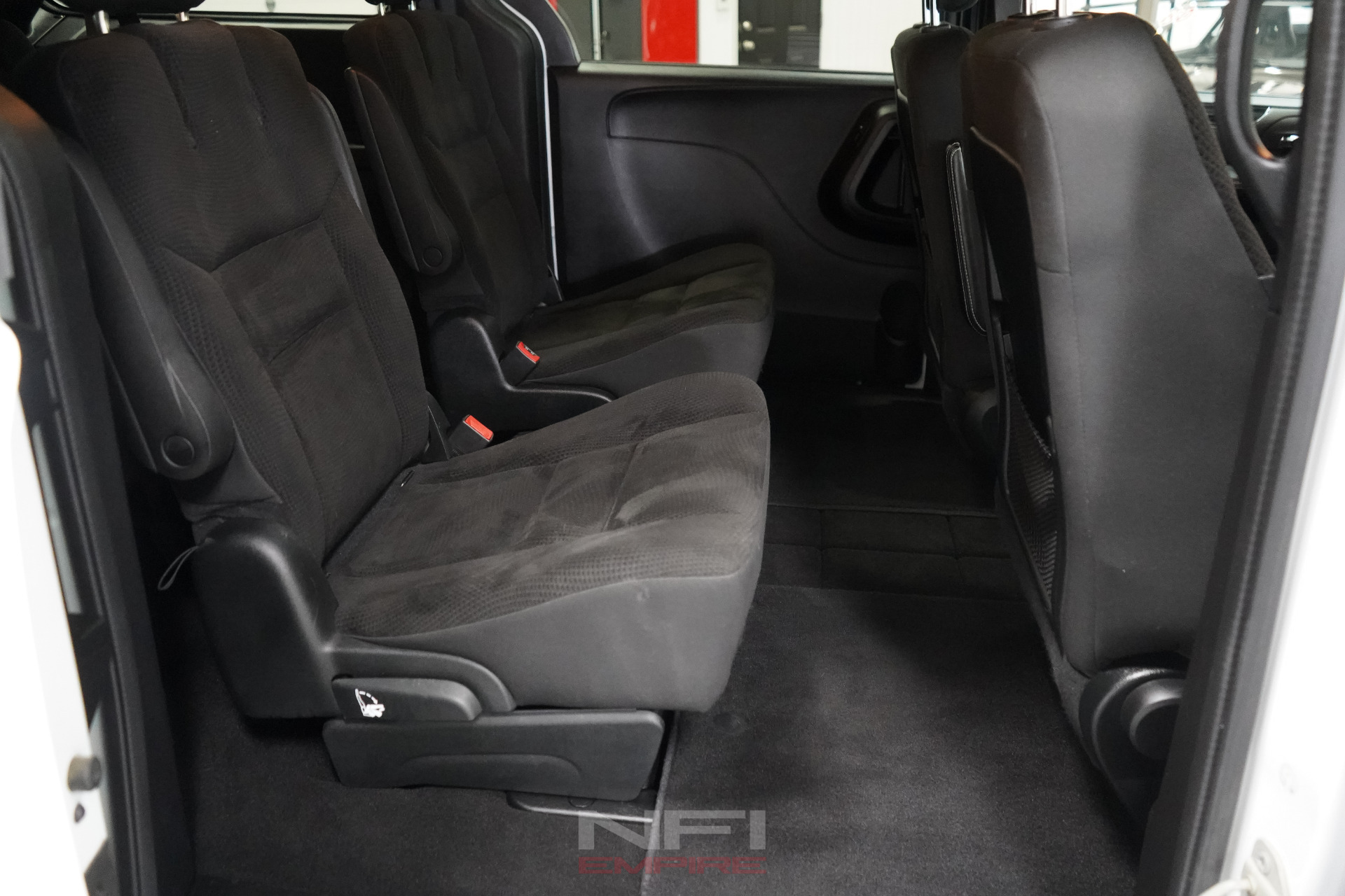 Forward facing car seat dodge caravan sales