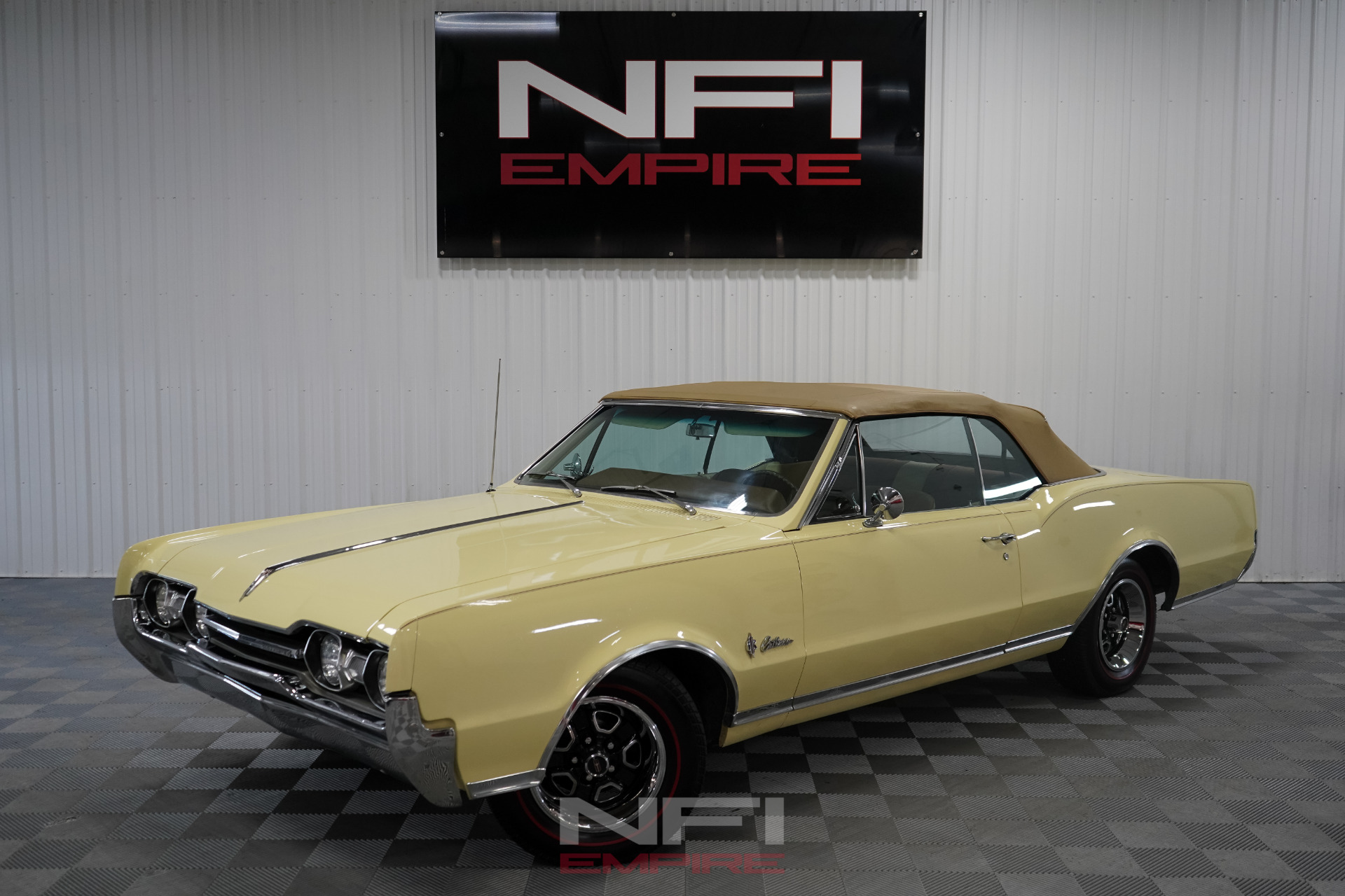 1967 Oldsmobile Cutlass Supreme Convertible | rededuct.com