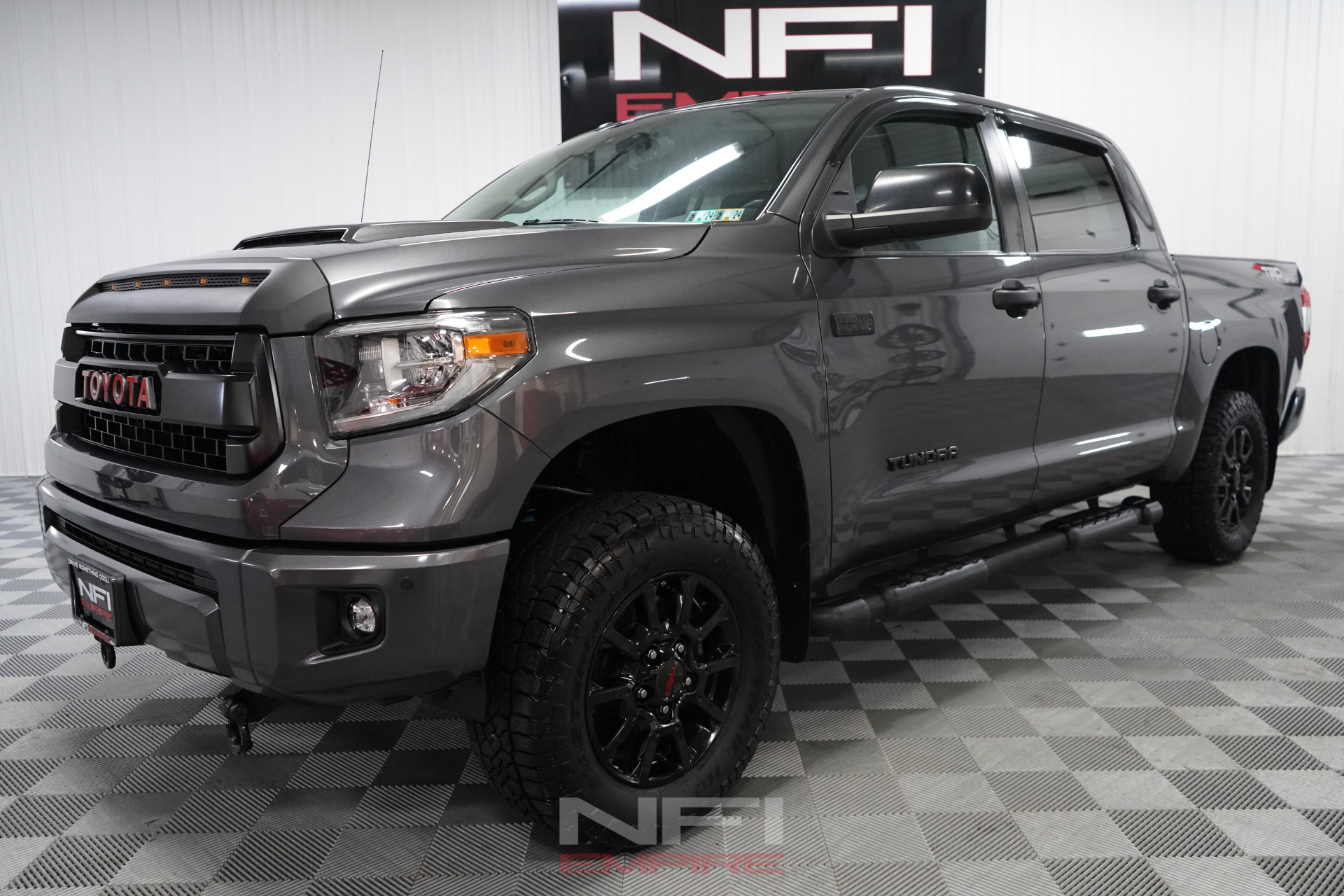 Grille Kit | TOYOTA TUNDRA CREWMAX TRD PRO 2018