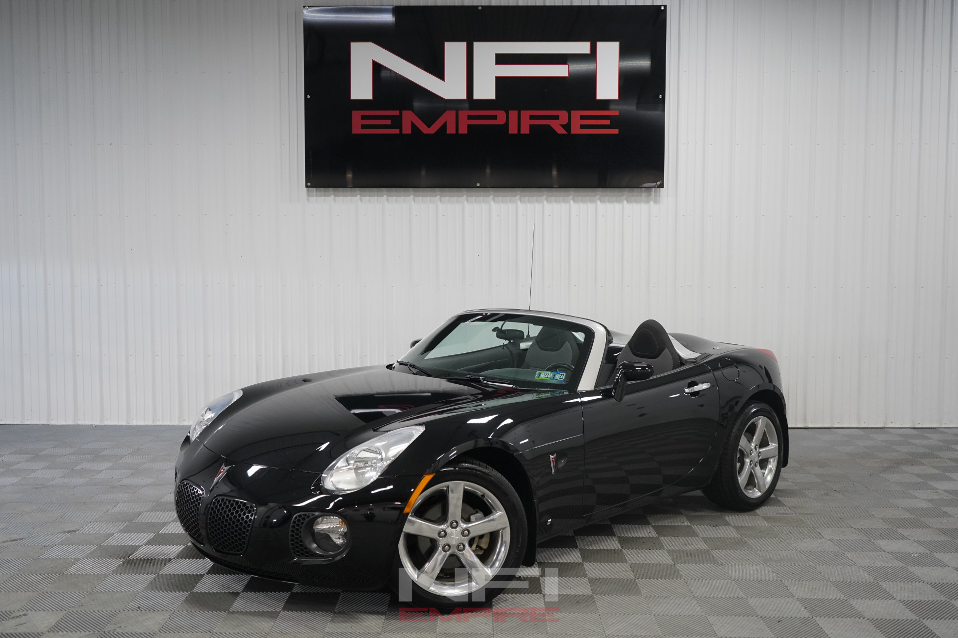 Used-2007-Pontiac-Solstice-GXP