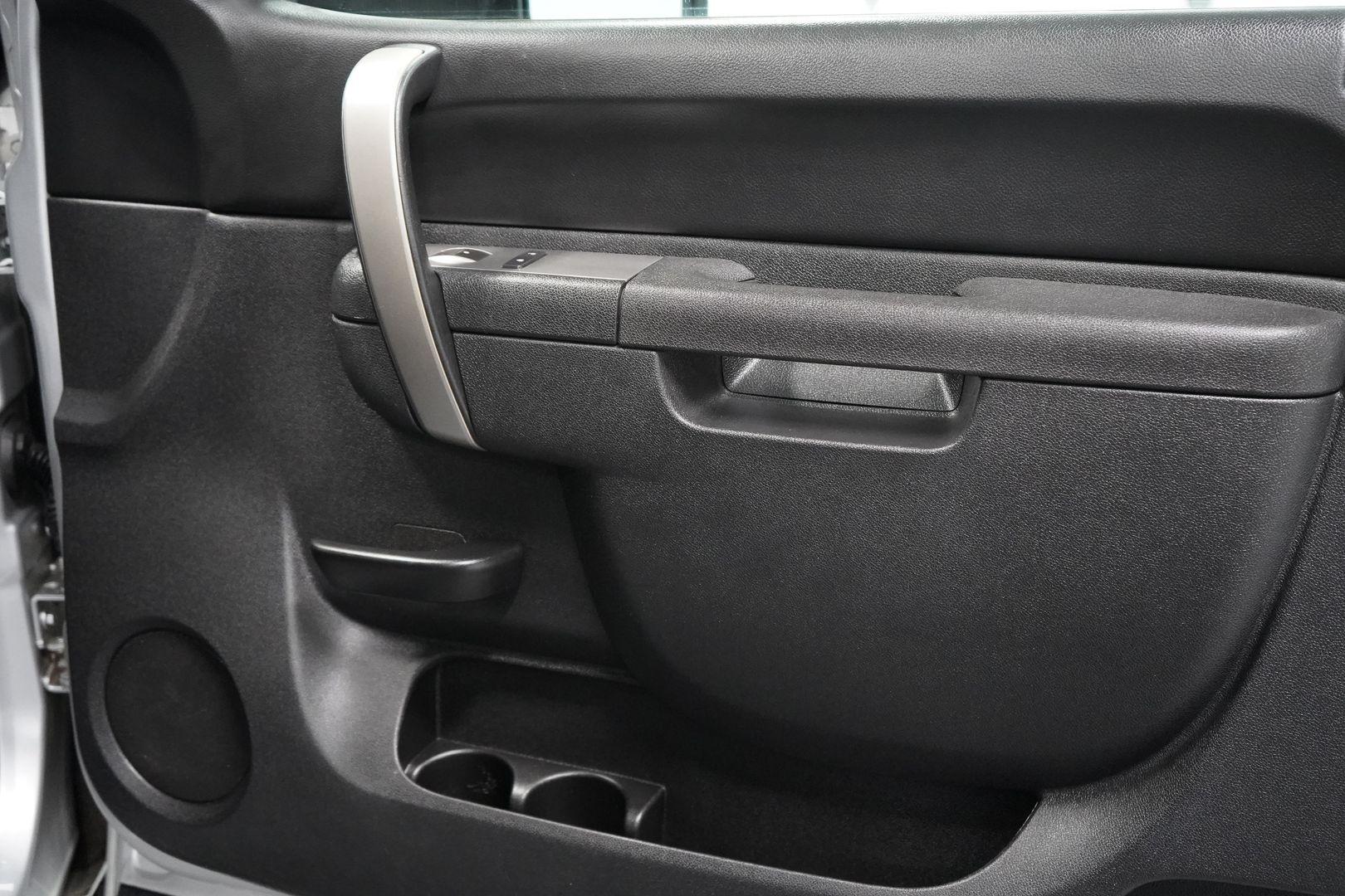 2013 Chevrolet Silverado 2500 HD Extended Cab LT Pickup 4D 6 1