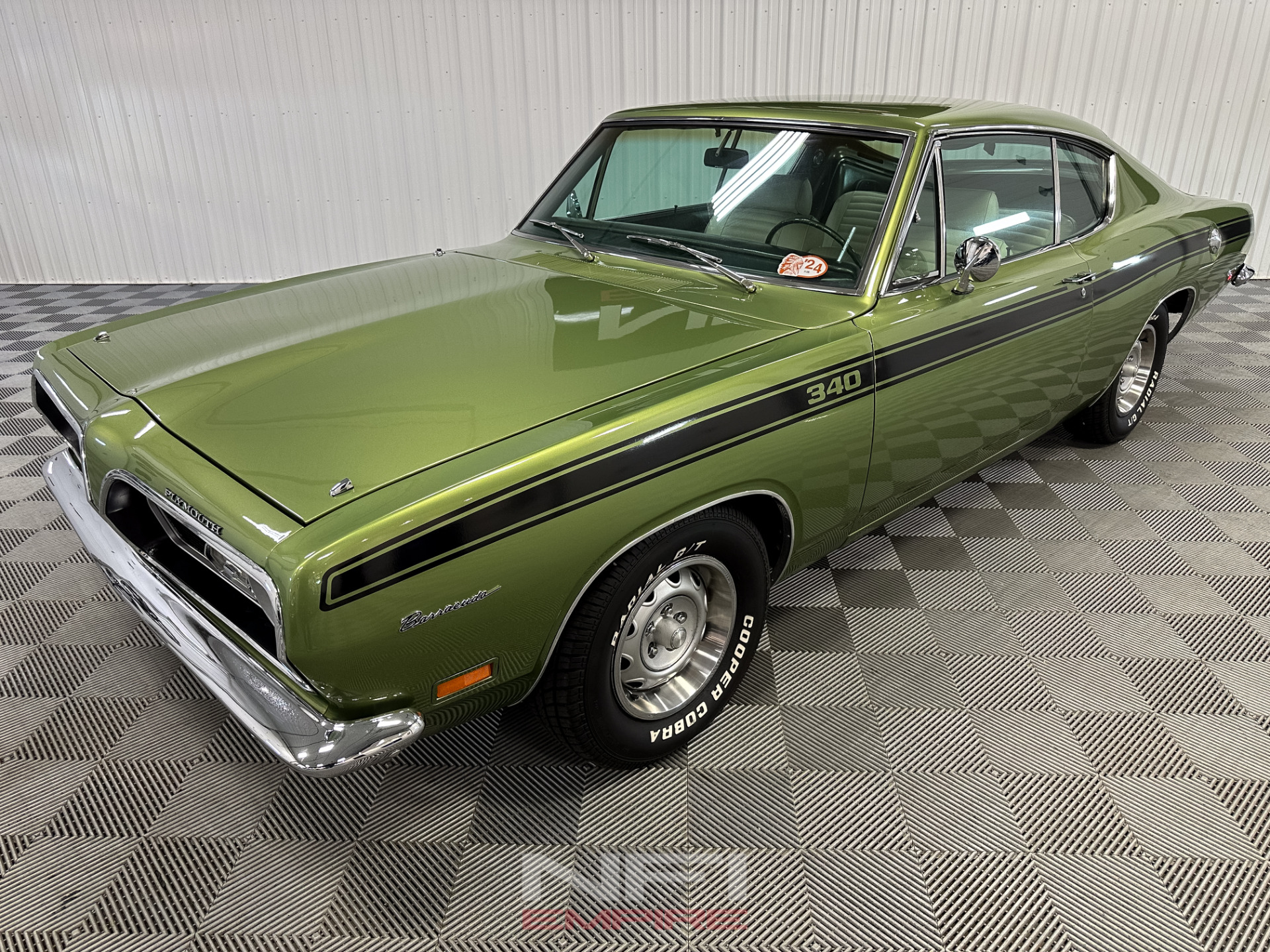 1969 Plymouth Barracuda 1/18(サブライムグリーン) Amazon.com: Resin Car Vehicle Model Fit for Plymouth